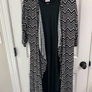 NWT Lularoe Black Carly with medium Shirley